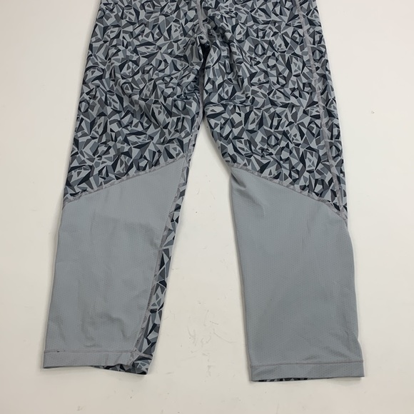 Nike Pro Crop Leggings Size Medium Gray Silver Black Stretch Nike Logo - Picture 8 of 13